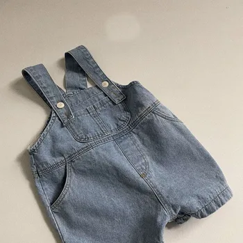 2023 Корейские летние подтяжки для маленьких мальчиков, хлопковые джинсовые однотонные шорты на пуговицах, одежда для маленьких мальчиков с толстыми карманами