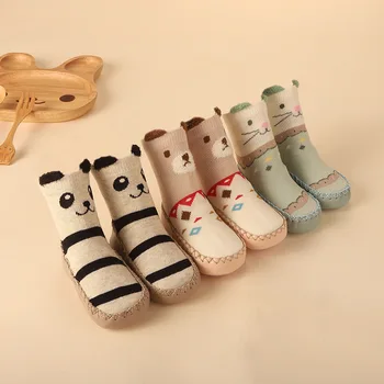 Весенние детские носки с нескользящей резиновой подошвой; Милая мультяшная противоскользящая обувь на высоком каблуке для младенцев, новорожденных девочек и мальчиков.